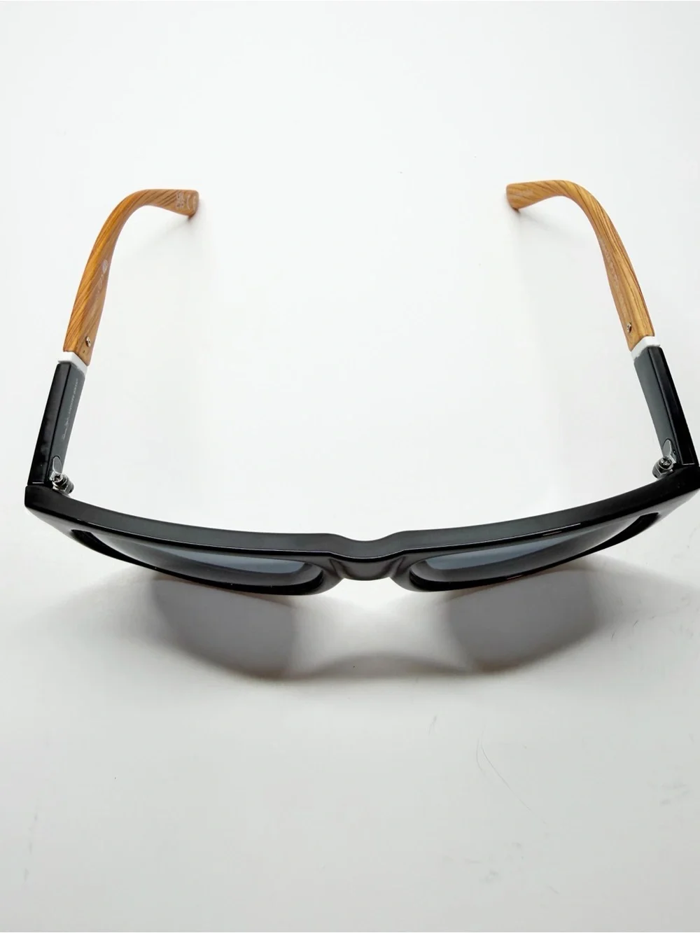 Foster Grant x Panama Jack Polarized Wood Grain Sunglasses